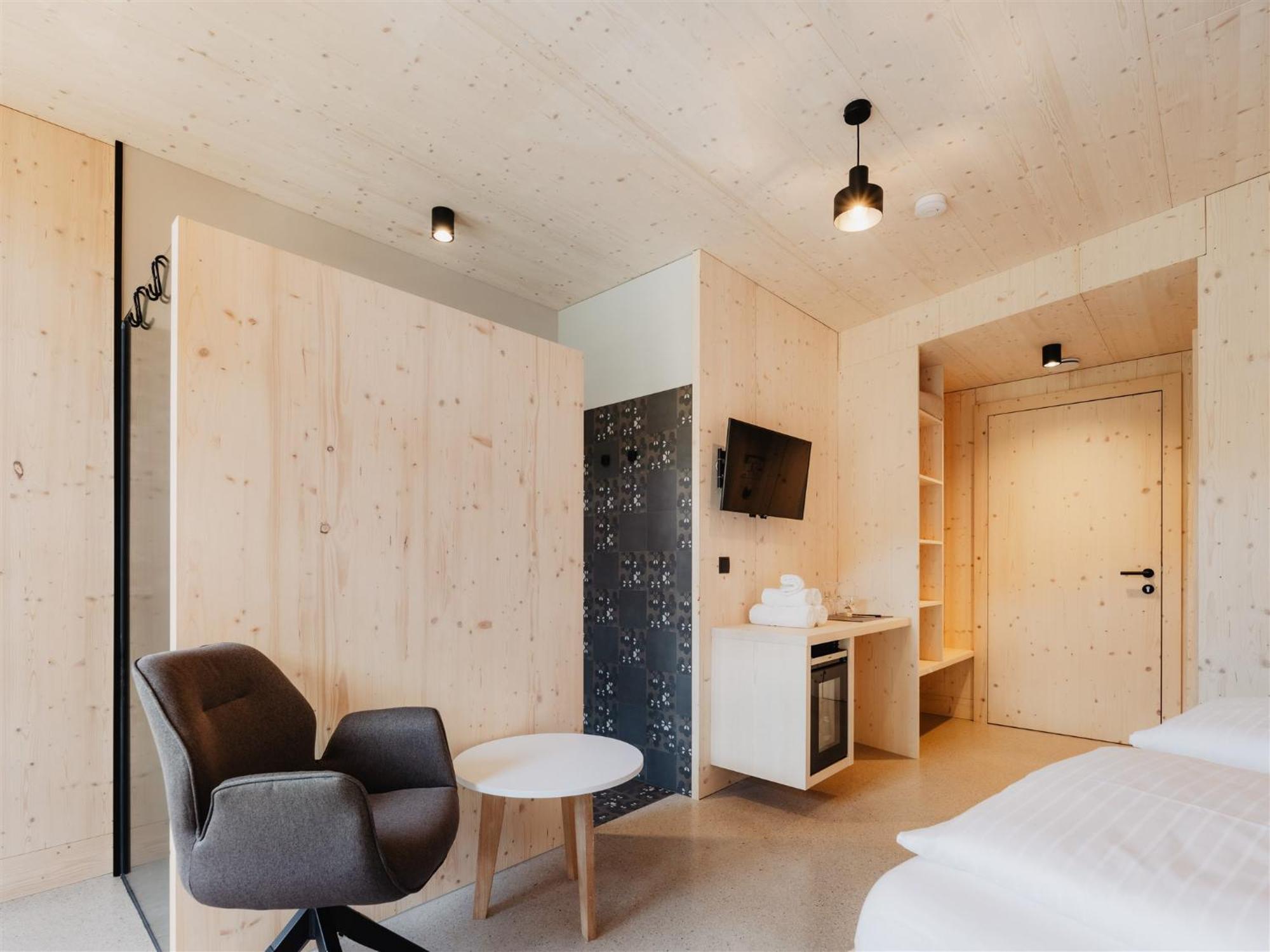 B&B Hotel Zimmerei Mit Fruehstueck 룬츠암제 외부 사진