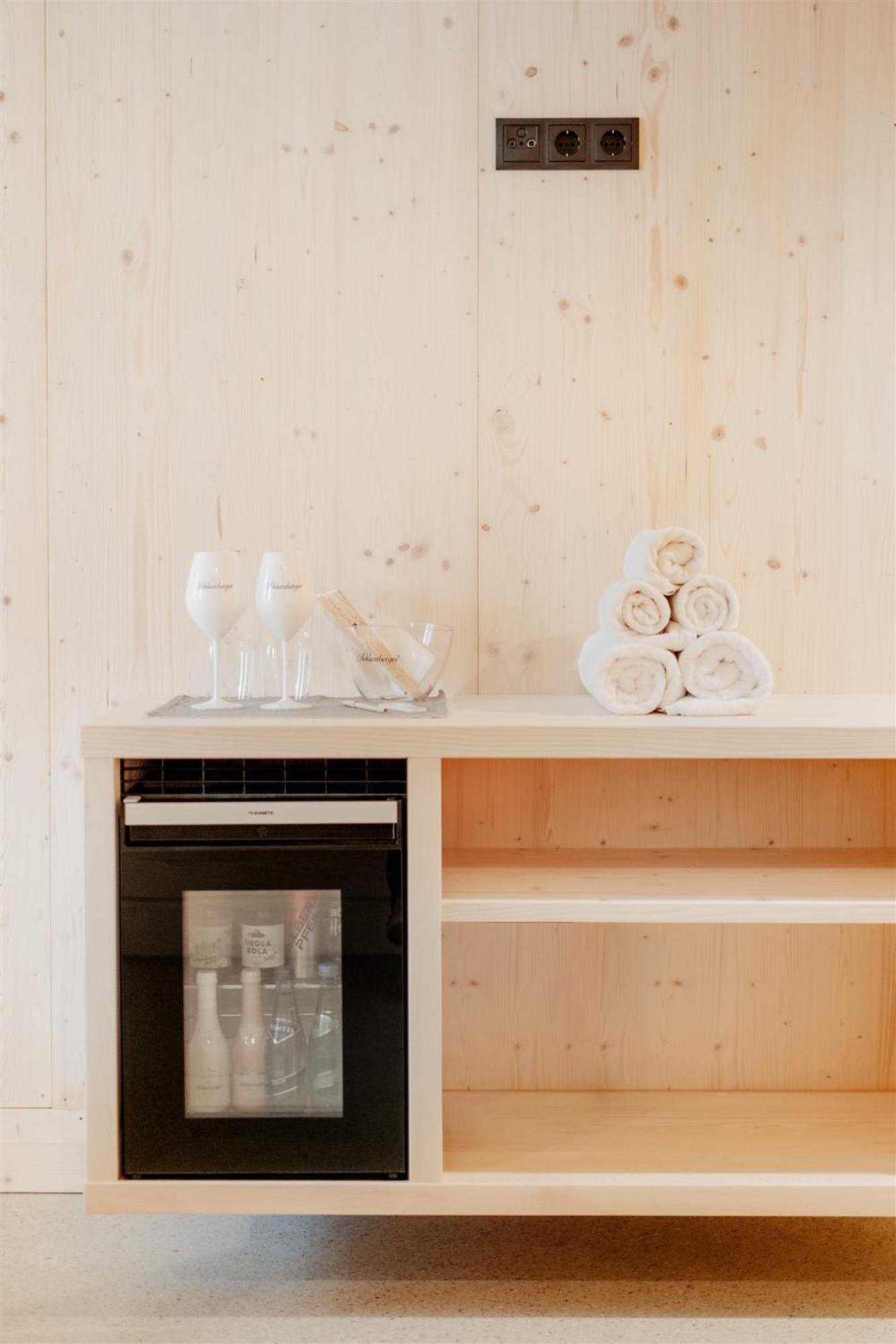 B&B Hotel Zimmerei Mit Fruehstueck 룬츠암제 외부 사진