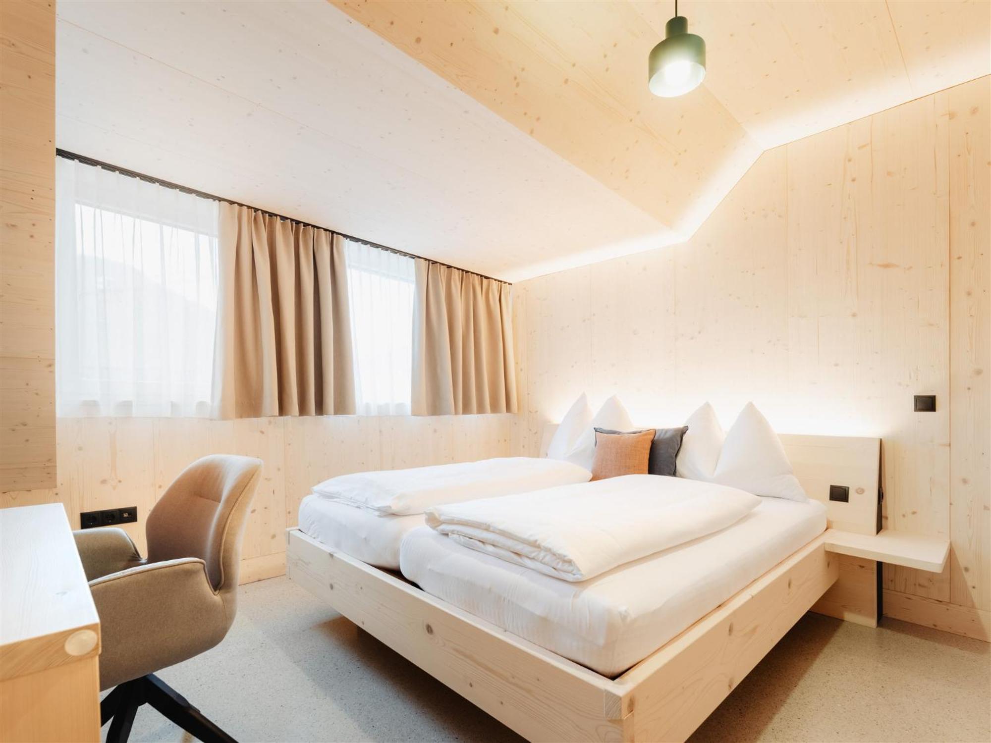 B&B Hotel Zimmerei Mit Fruehstueck 룬츠암제 외부 사진