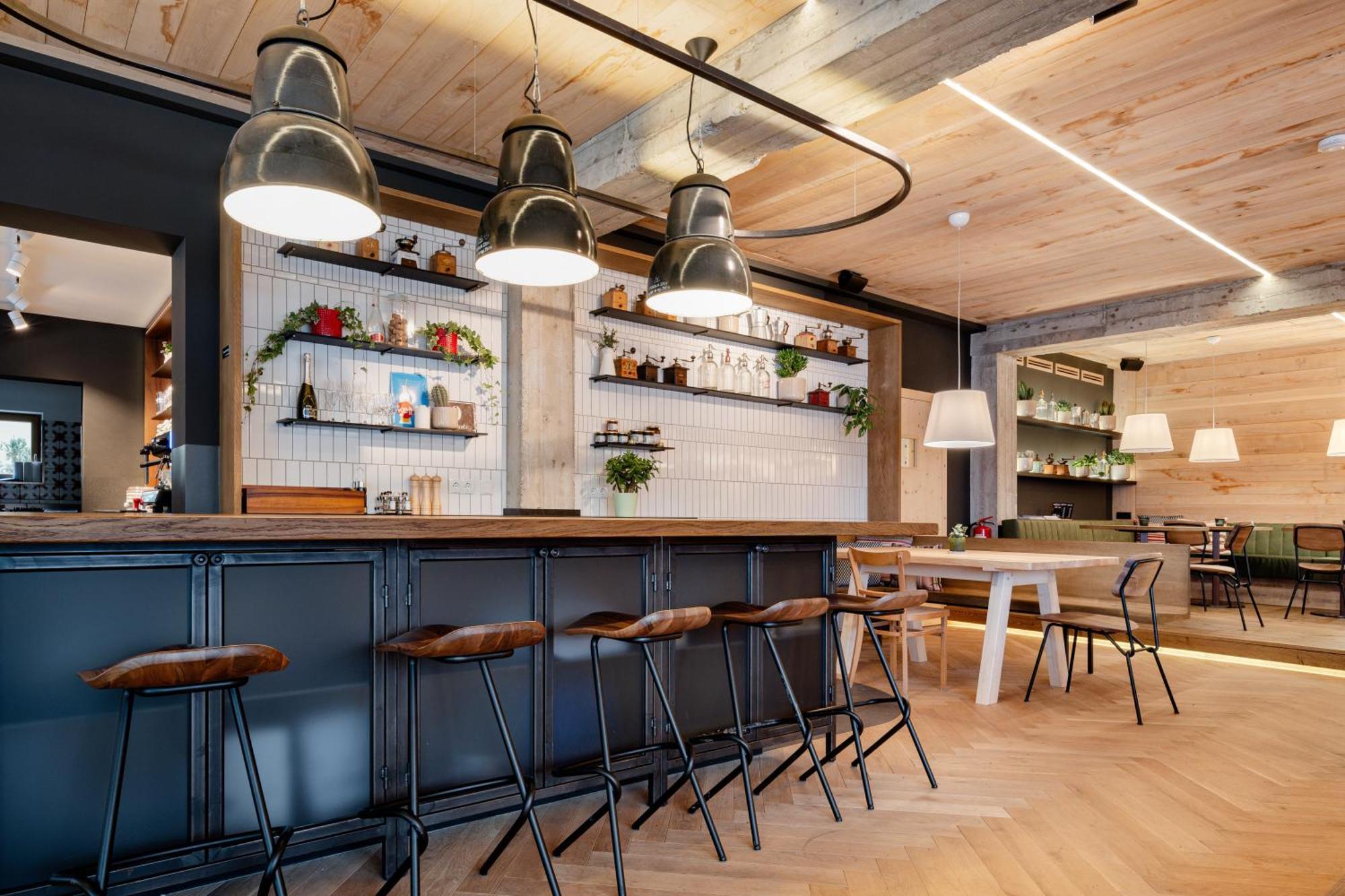 B&B Hotel Zimmerei Mit Fruehstueck 룬츠암제 외부 사진