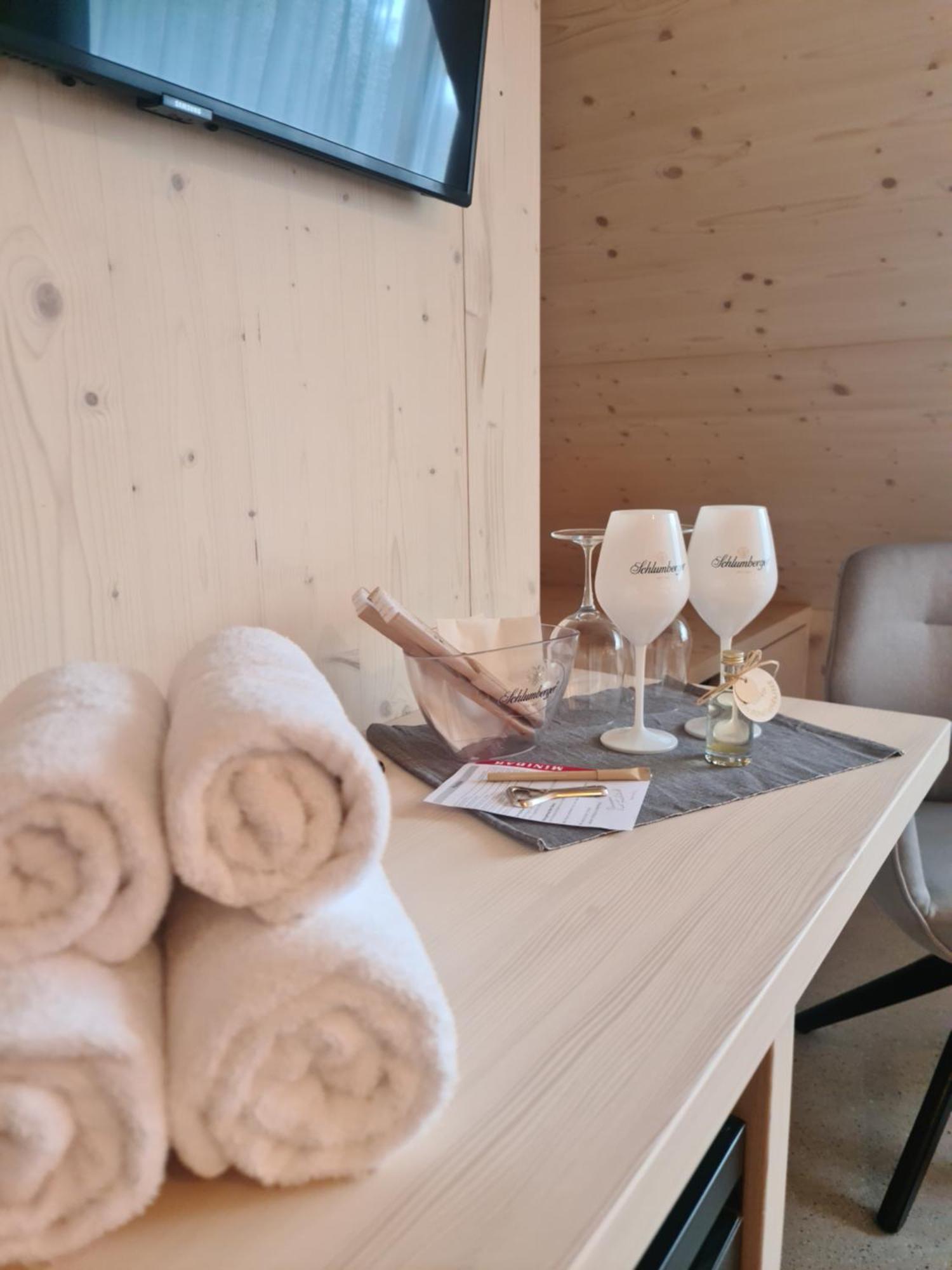 B&B Hotel Zimmerei Mit Fruehstueck 룬츠암제 외부 사진